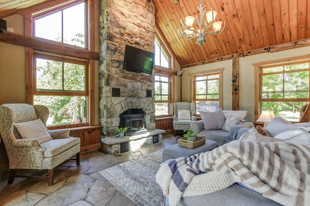 2108 Westbrook Road • Hamilton, ON photo 7