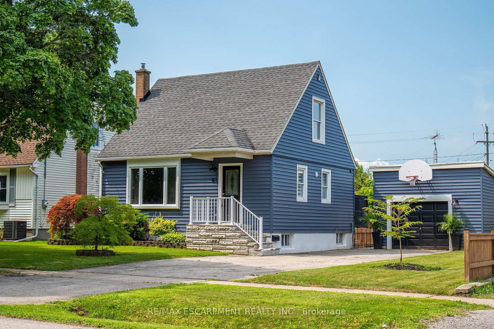 43 Ghent Street • St. Catharines, ON photo 1