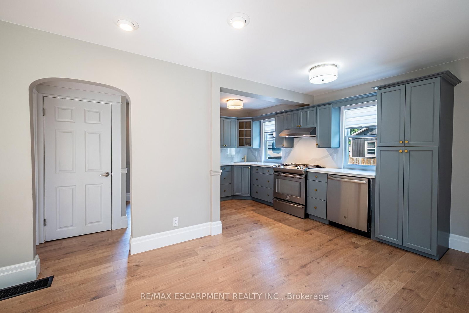 43 Ghent Street • St. Catharines, ON photo 15