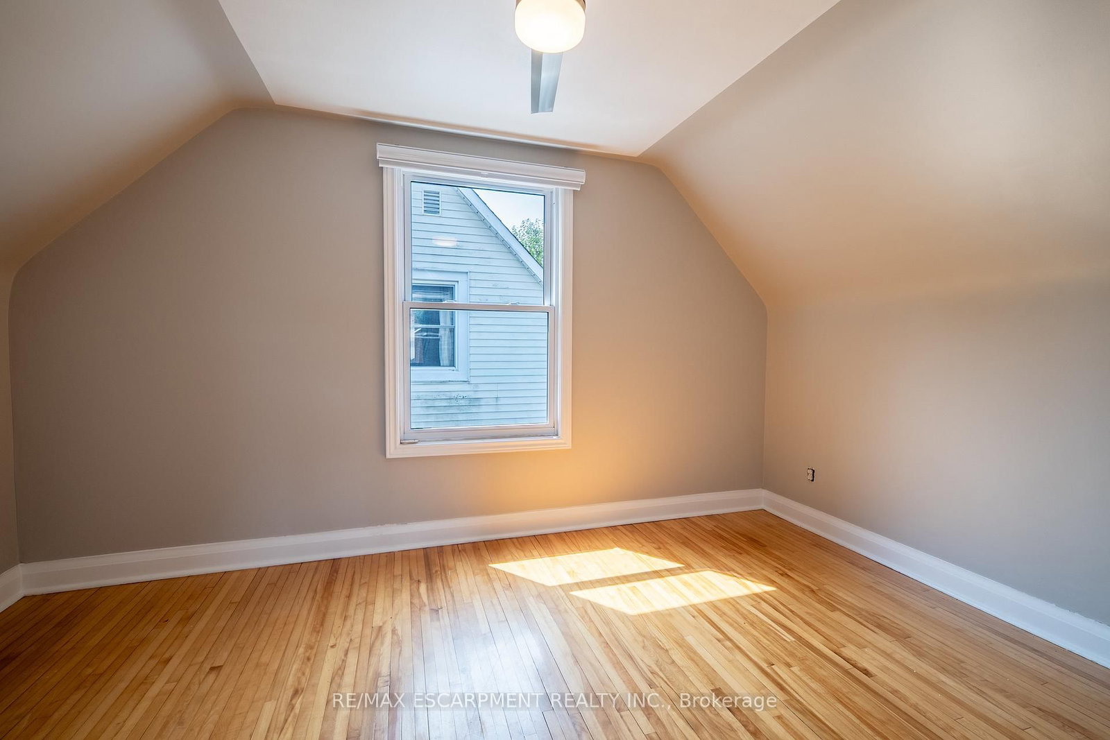 43 Ghent Street • St. Catharines, ON photo 21