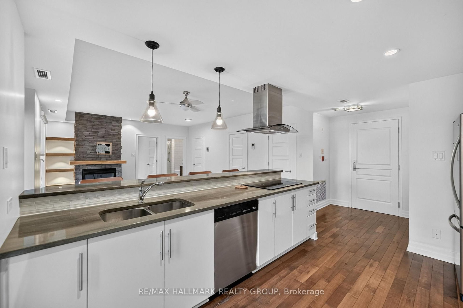 419 Laurier Avenue E • #101 • Ottawa, ON photo 9