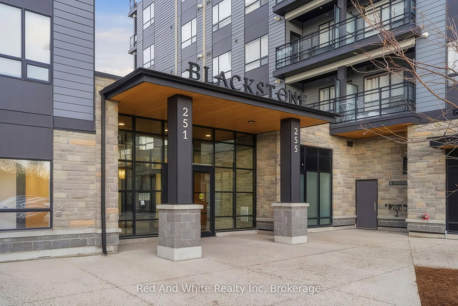 251 Northfield Drive E • #312 • Waterloo, ON photo 2
