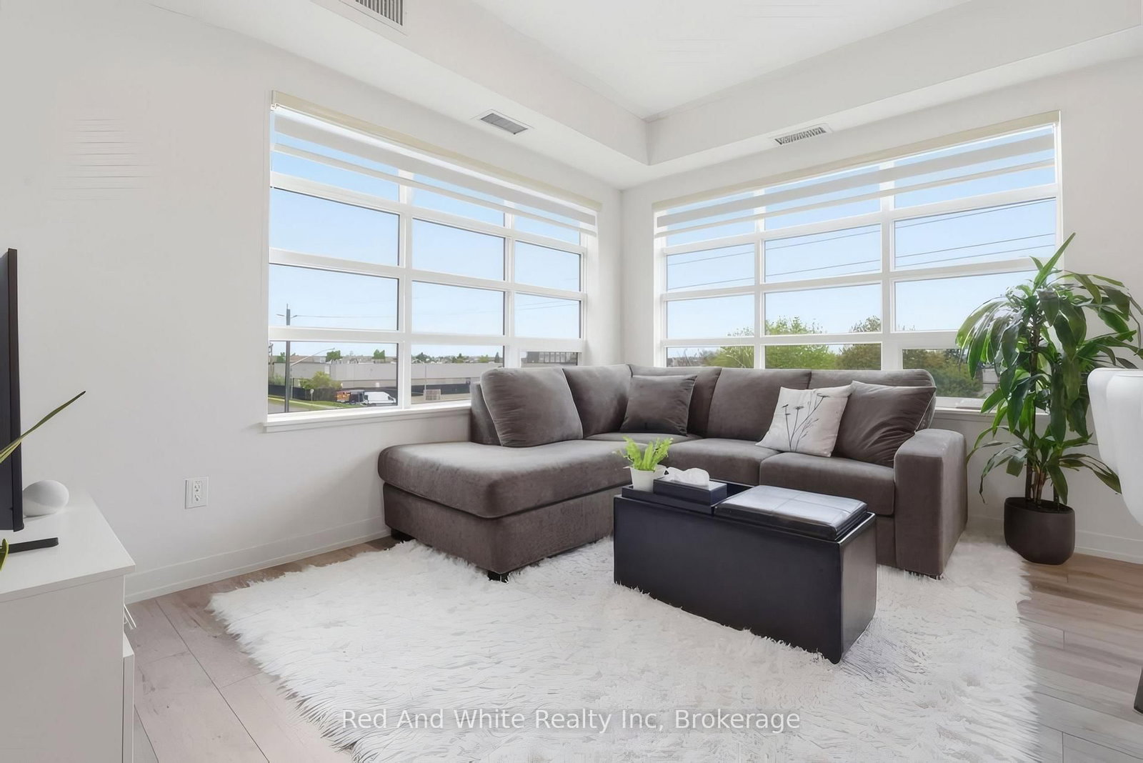 251 Northfield Drive E • #312 • Waterloo, ON photo 4