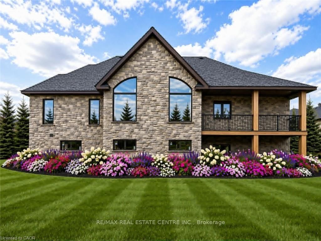 16 Albert Street • Wellesley, ON photo 3