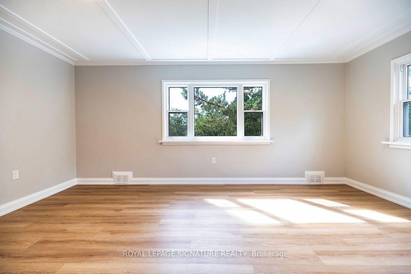 Unit 5 - 688 Aylmer Street