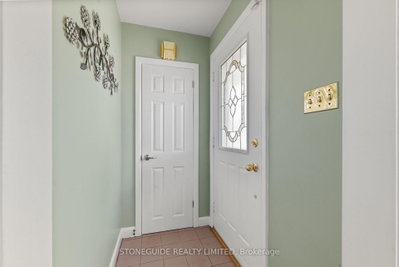 5 Armour Court • Kawartha Lakes, ON photo 4