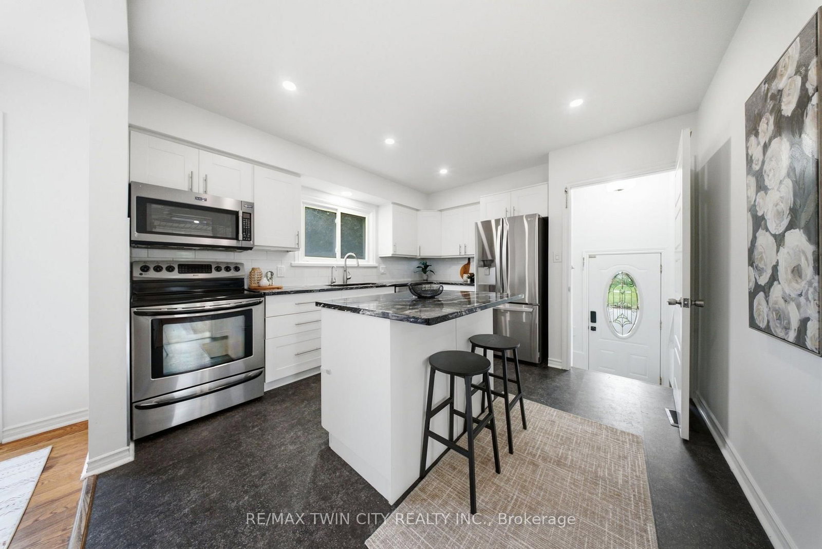 2 Frontenac Avenue • Brantford, ON photo 8