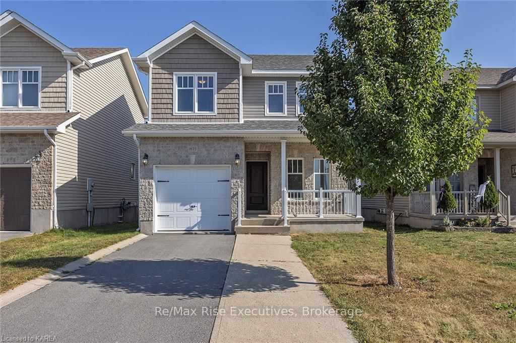 1653 Crimson Crescent • Kingston, ON photo 2