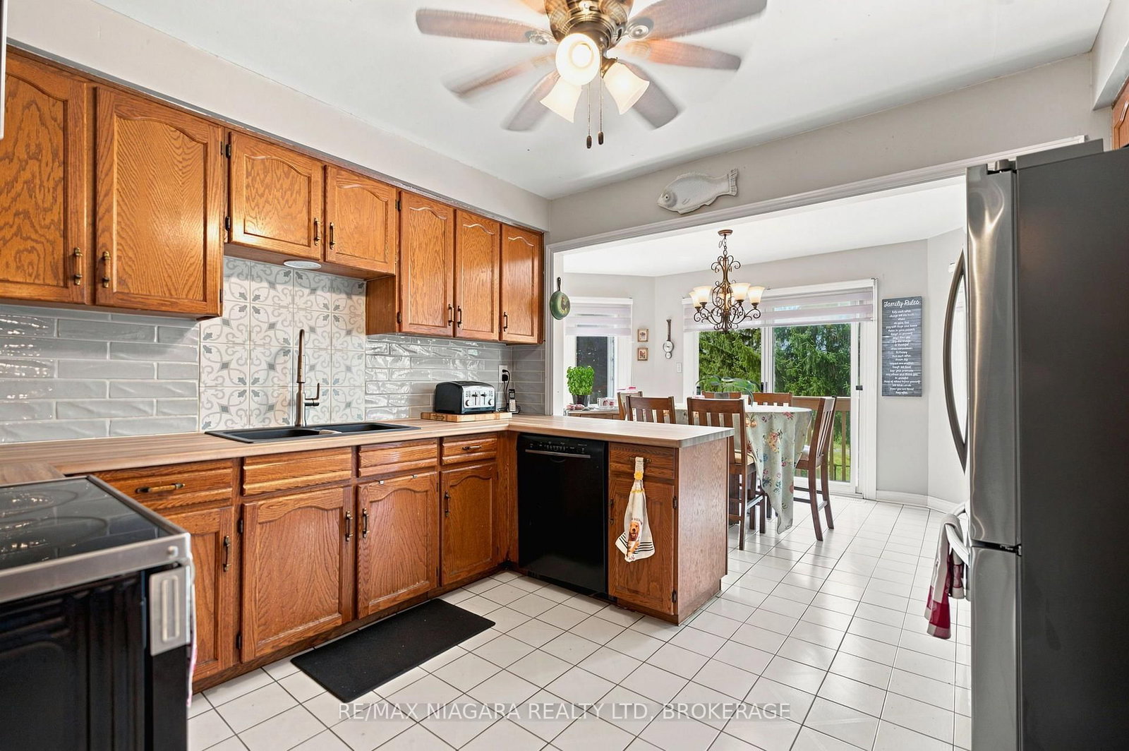 50 Barbican Trail • St. Catharines, ON photo 10