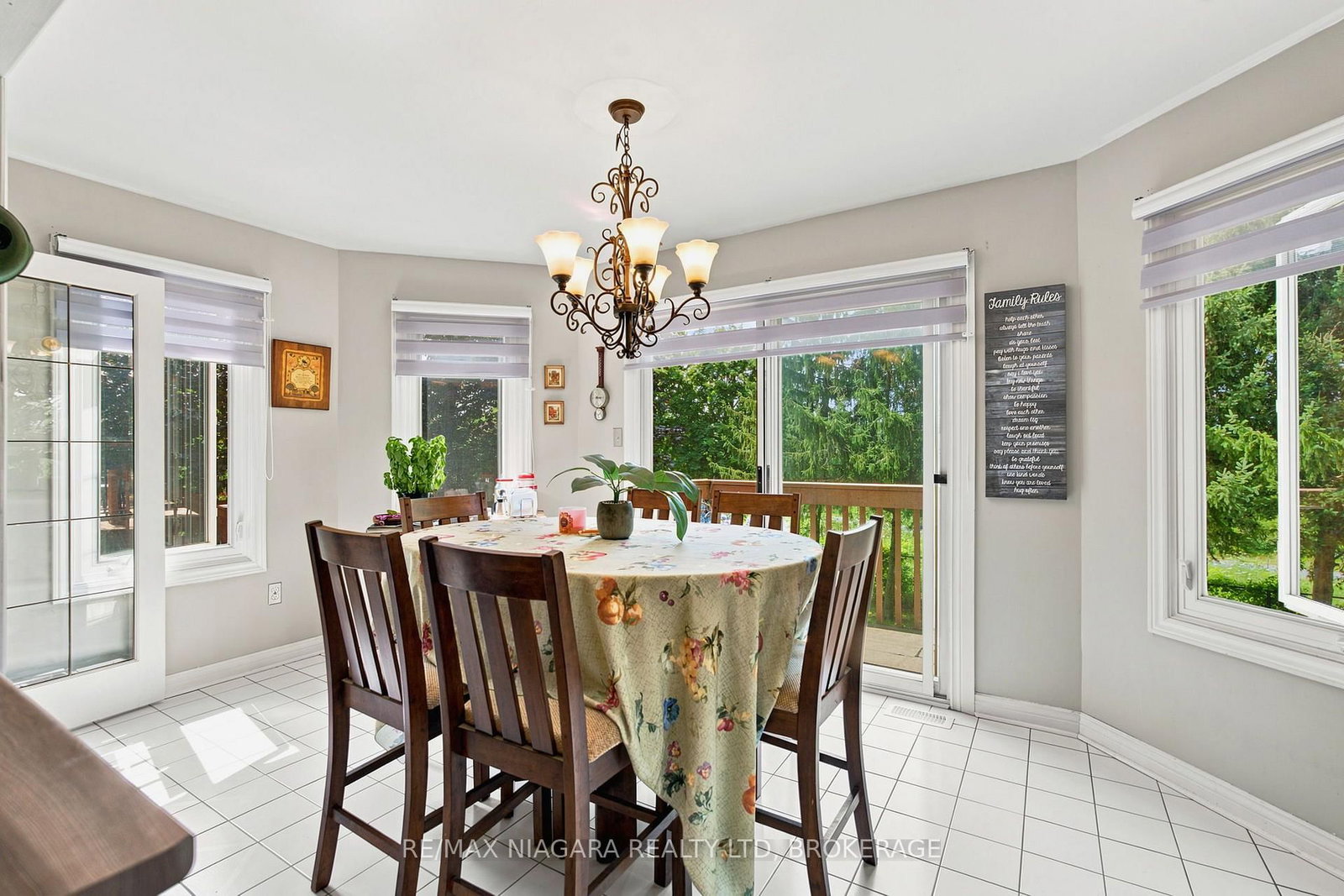 50 Barbican Trail • St. Catharines, ON photo 14