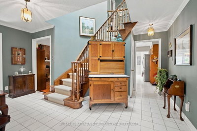 50 Barbican Trail • St. Catharines, ON photo 3