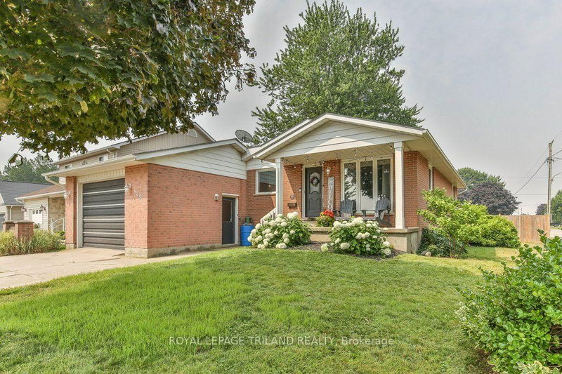 425 QUEEN St photo 4