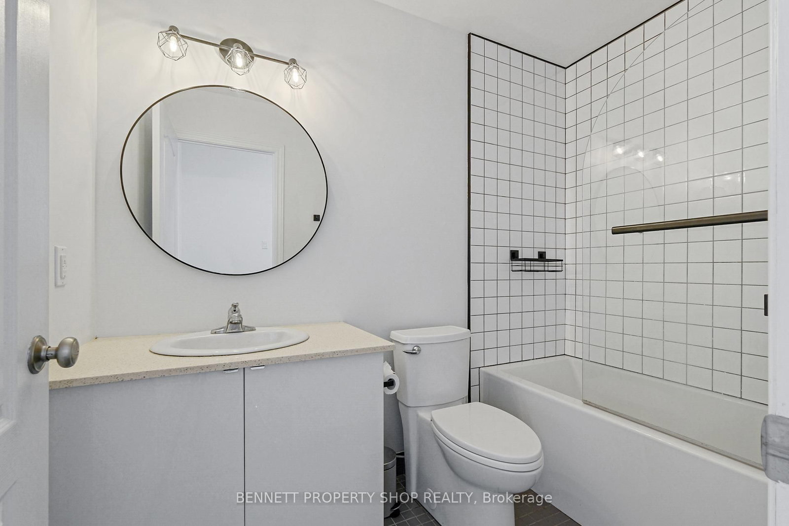 288 Cambridge Street N • Ottawa, ON photo 16