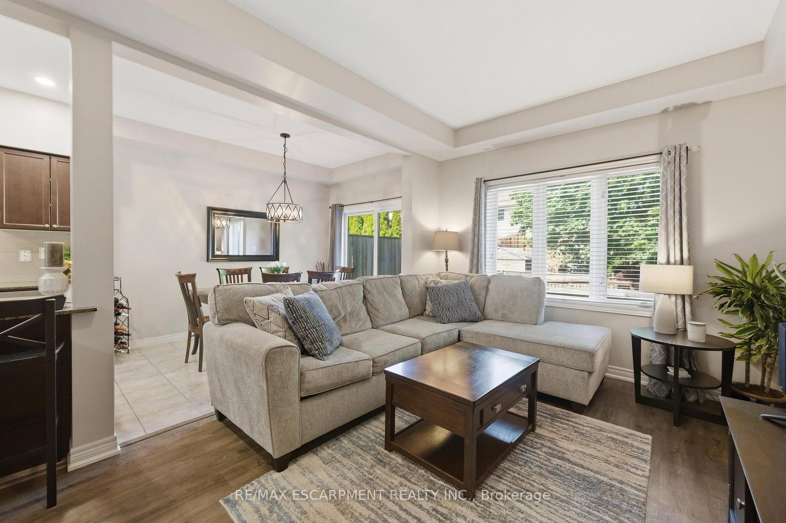6 Chestnut Drive • #34 • Grimsby, ON photo 4