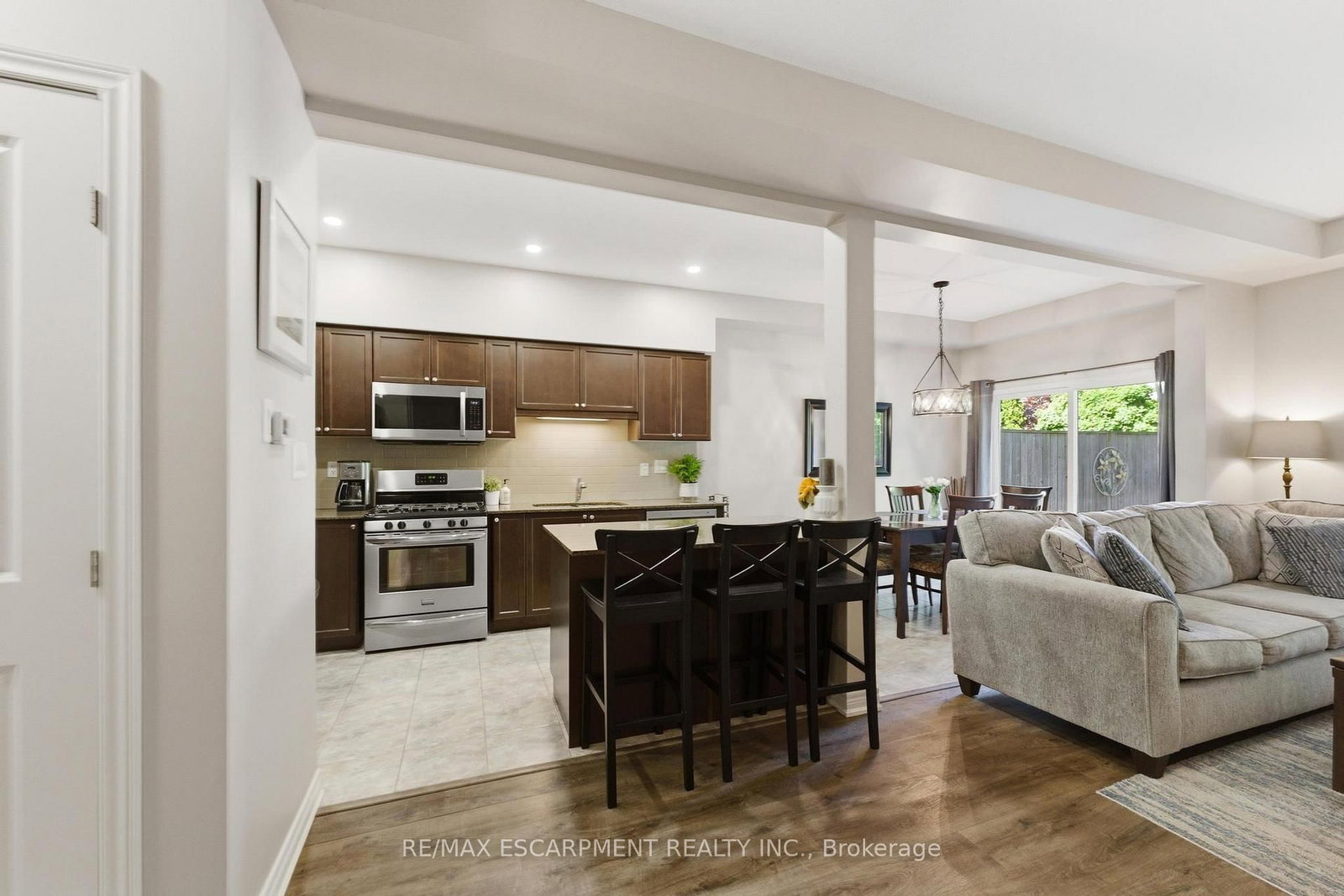 6 Chestnut Drive • #34 • Grimsby, ON photo 6