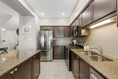 6 Chestnut Drive • #34 • Grimsby, ON photo 9