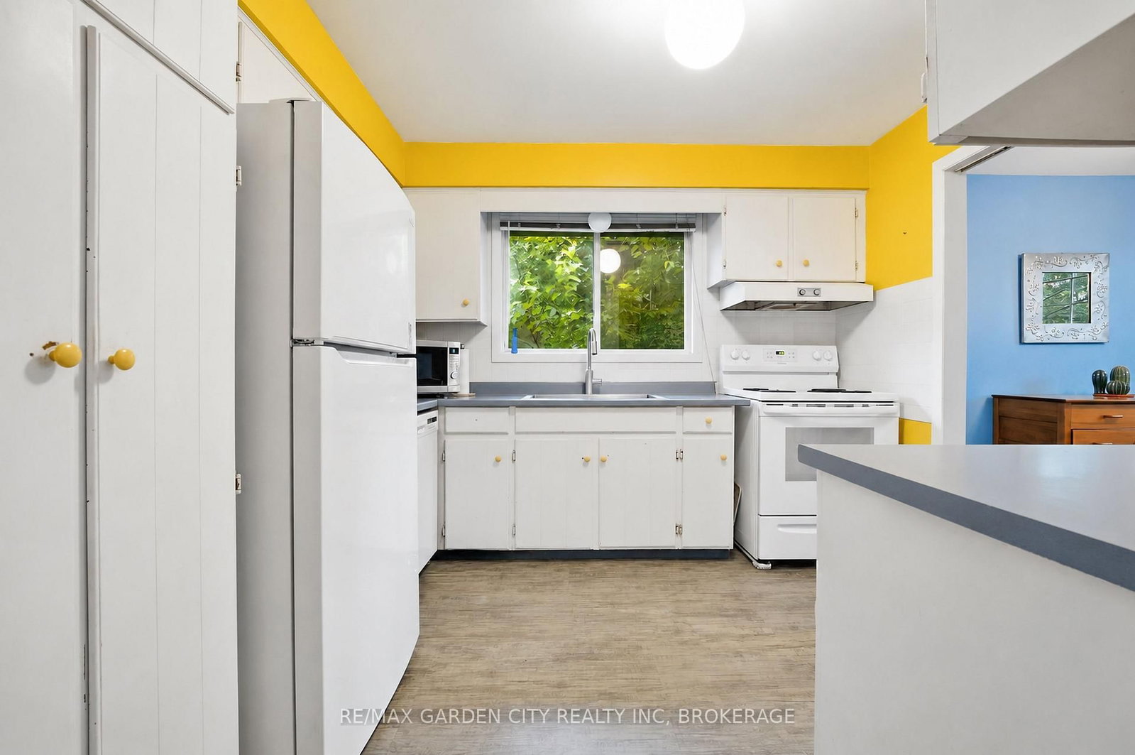 Listing Image 13