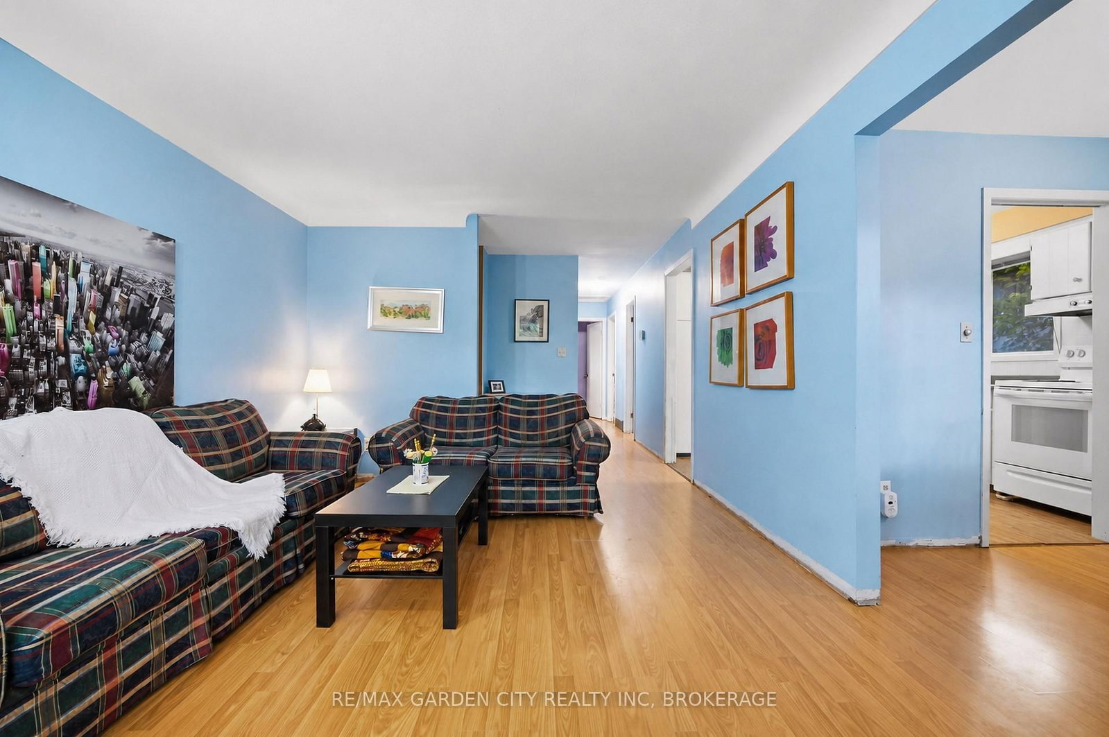 Listing Image 8
