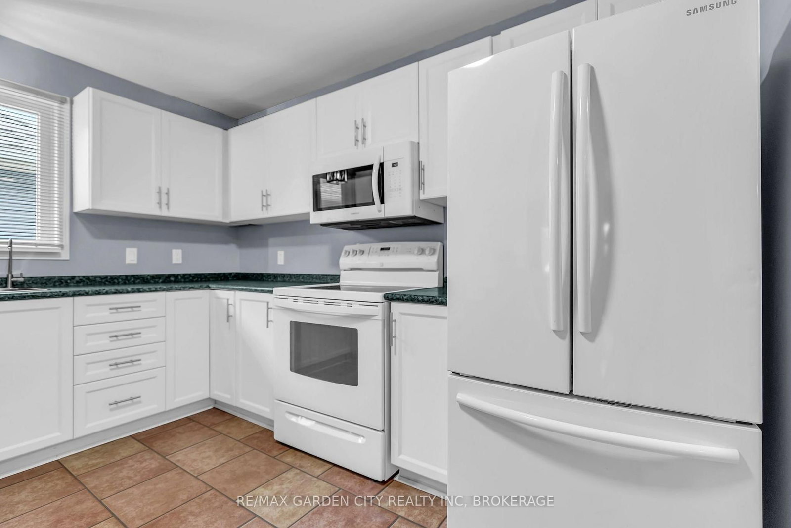 80 Beckett Boulevard • Tillsonburg, ON photo 10