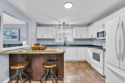 80 Beckett Boulevard • Tillsonburg, ON photo 8