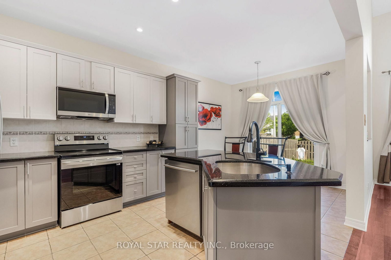 846 Feather Moss Way • Ottawa, ON photo 14