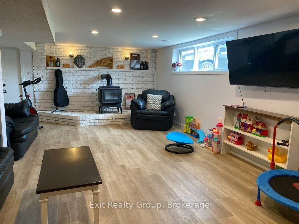130 Peterson Street • Trenton, ON photo 39