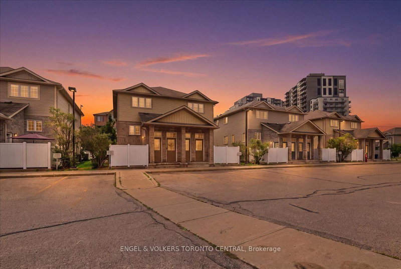11A - 240 Westmeadow Drive