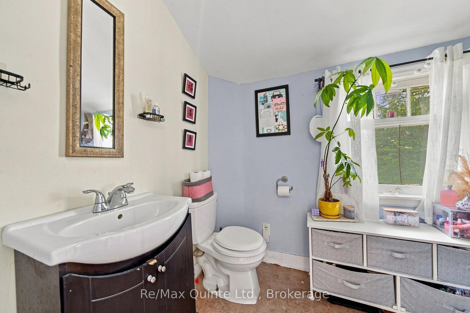 28 Shamrock Road • Belleville, ON photo 23