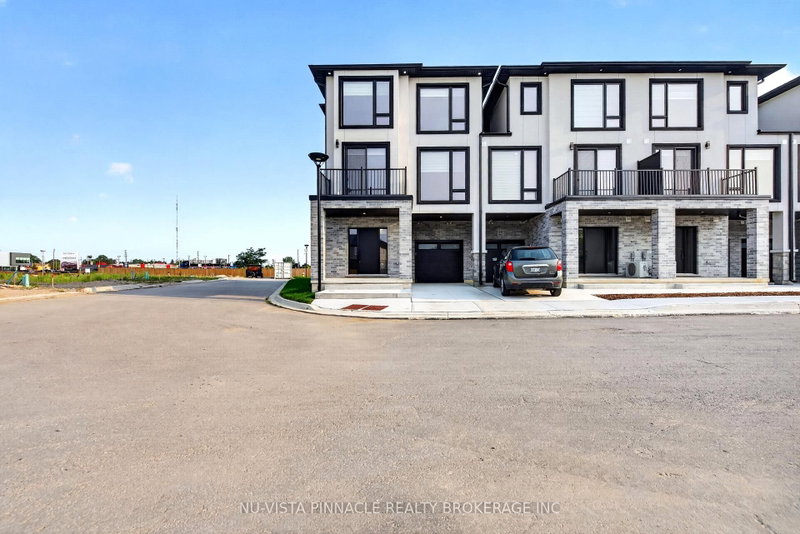 8 - 3103 Petty Road