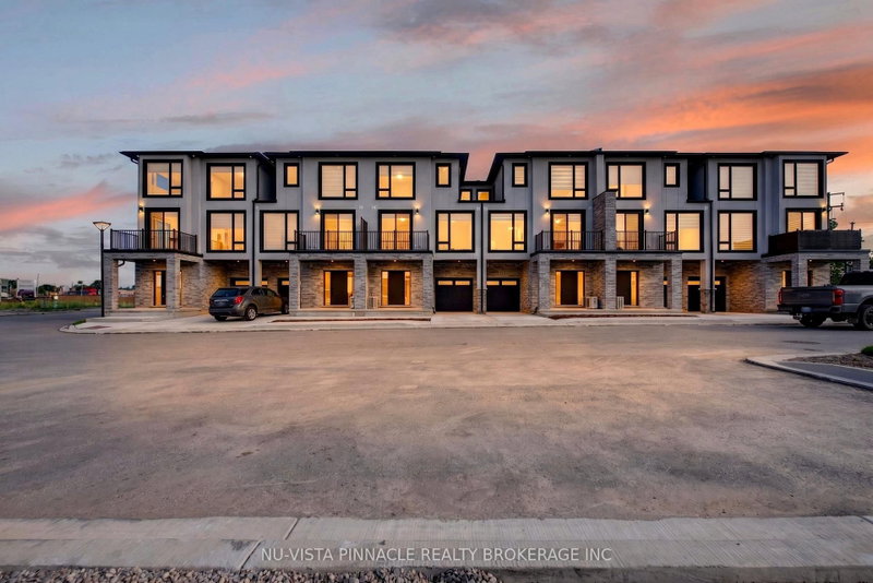 8 - 3103 Petty Road