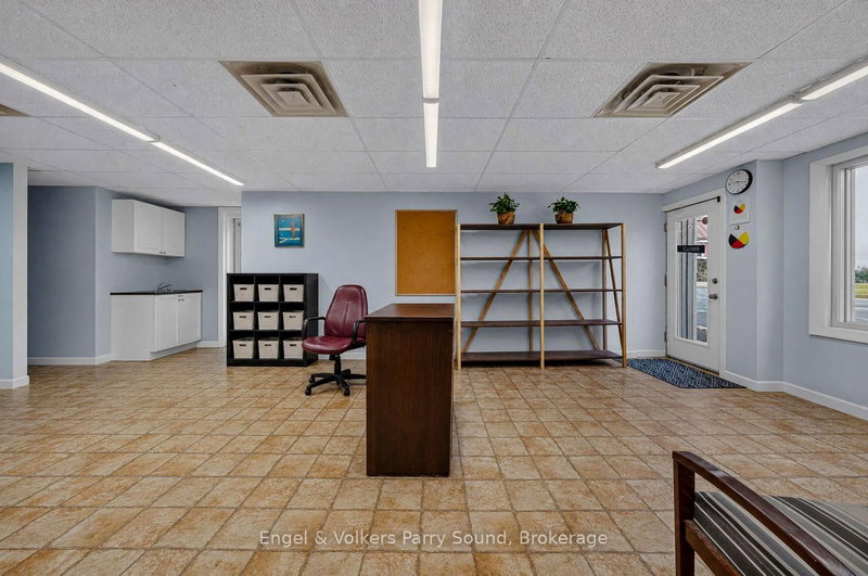 93 James St photo 4