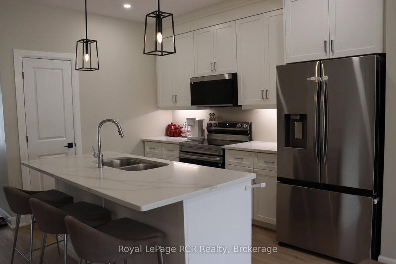 221130 Grey Road 9