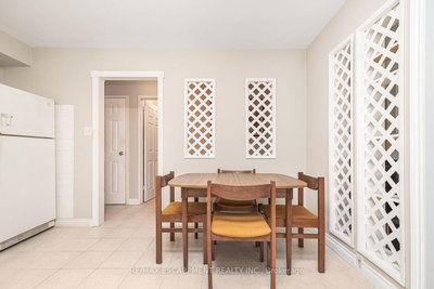 28 RIVERDALE Drive • Hamilton, ON photo 7