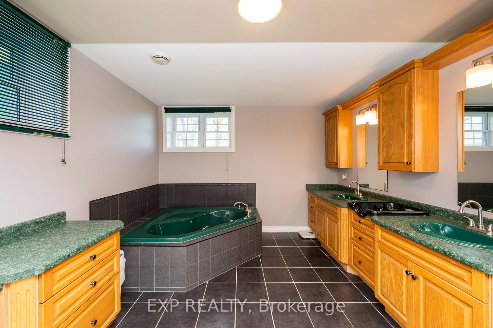20437 Melbourne Road • Southwest Middlesex, ON photo 21