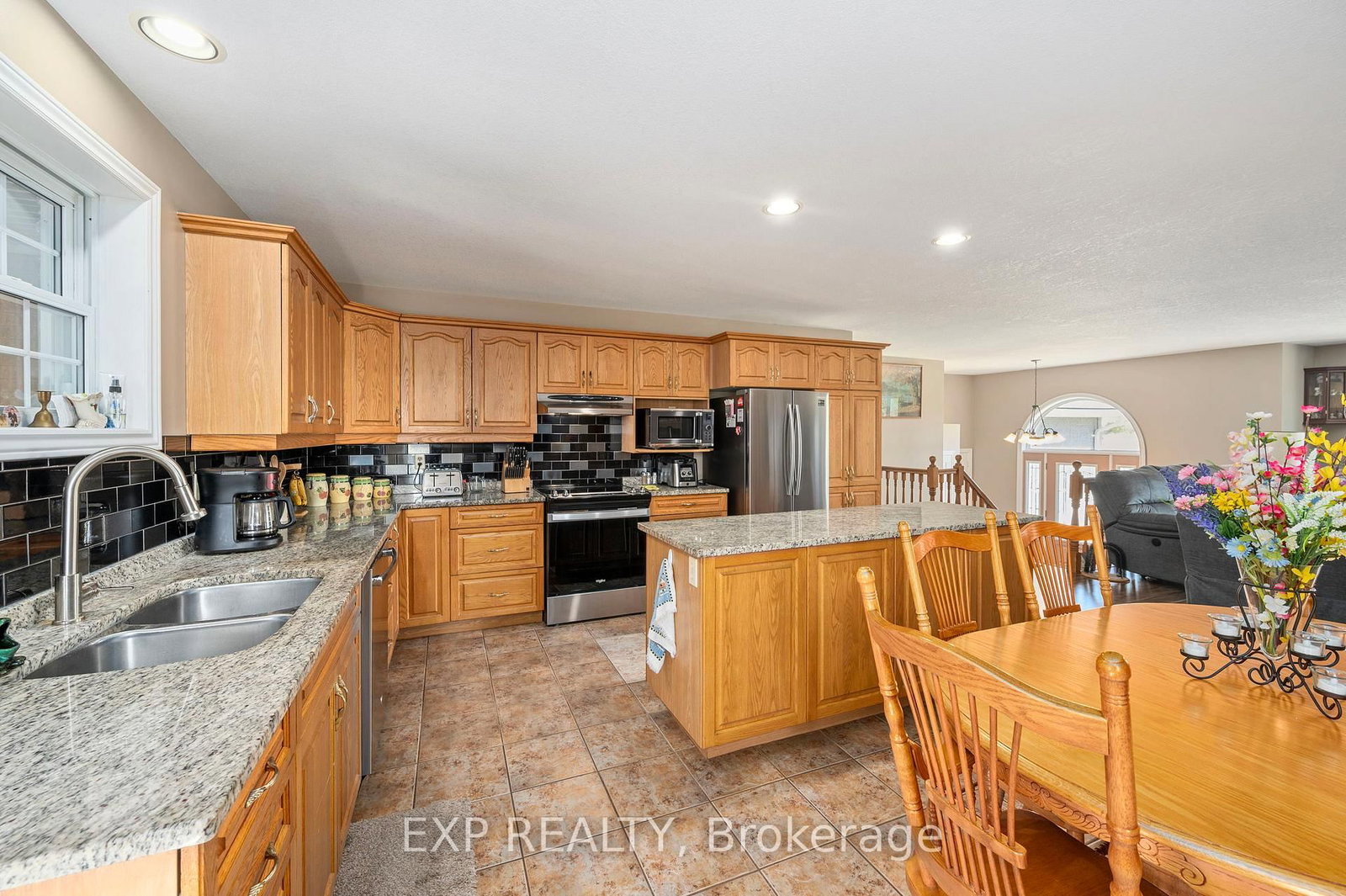 20437 Melbourne Road • Southwest Middlesex, ON photo 5