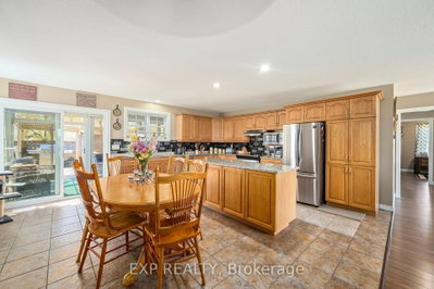 20437 Melbourne Road • Southwest Middlesex, ON photo 6