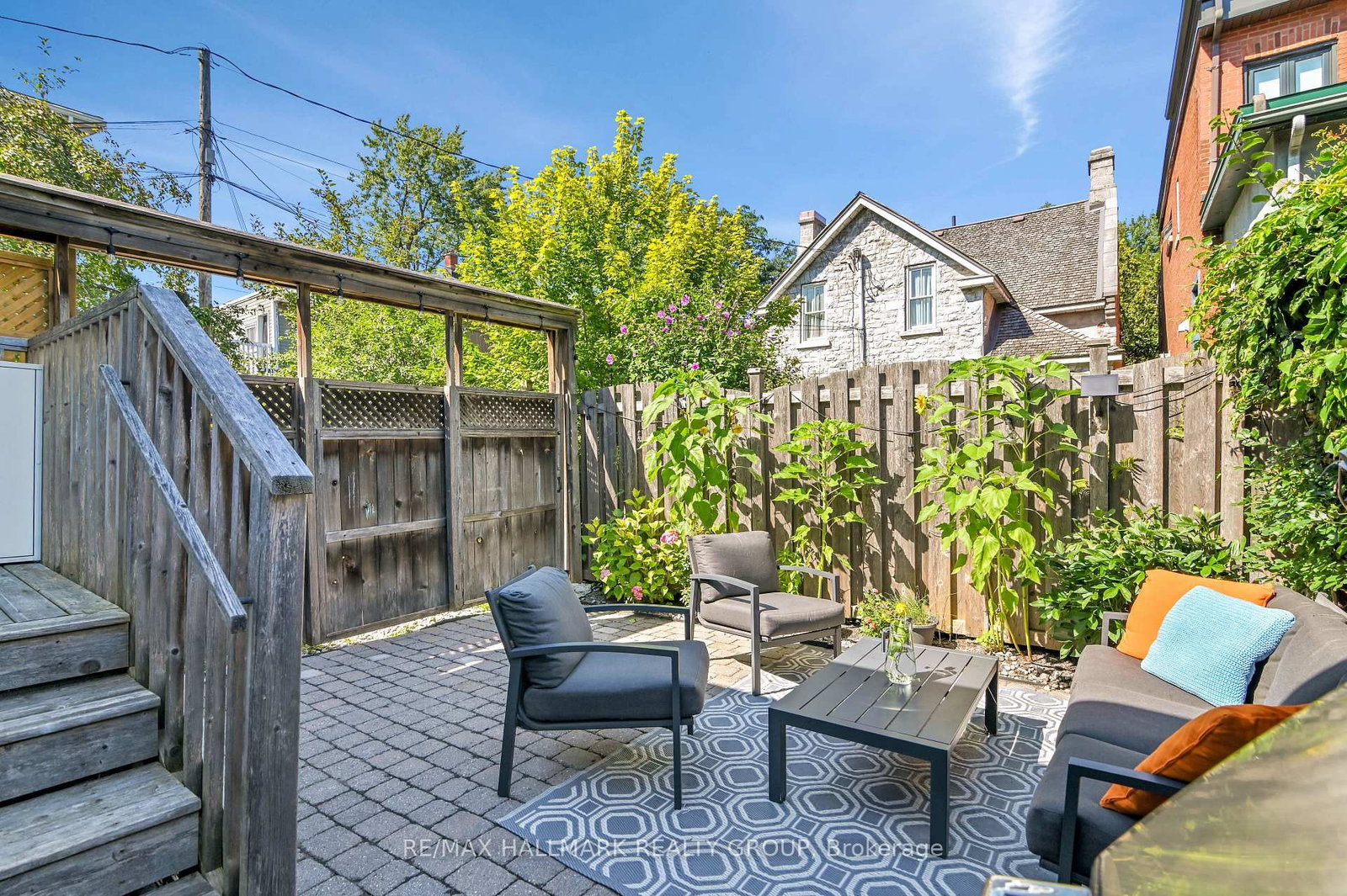 142 River Lane • Ottawa, ON photo 32