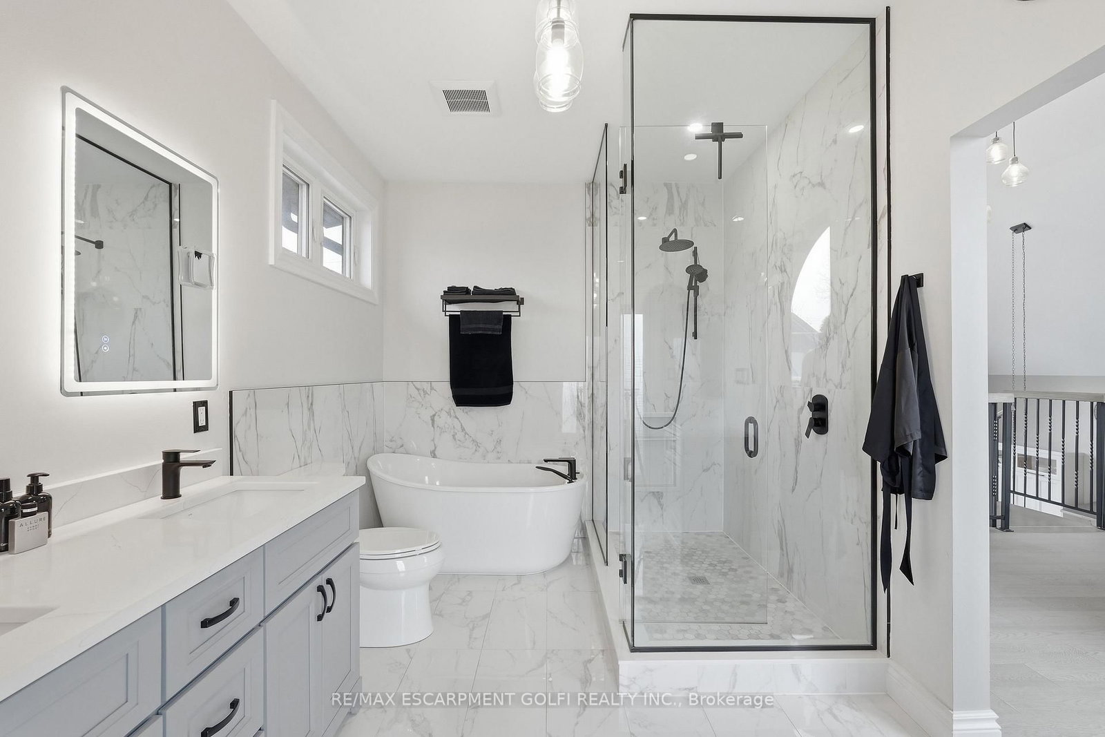 207 BEACH Boulevard • Hamilton, ON photo 22
