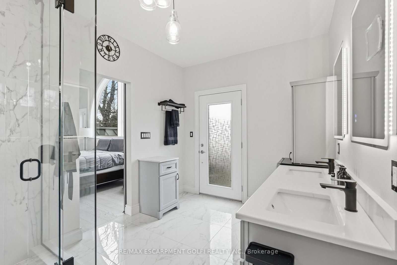 207 BEACH Boulevard • Hamilton, ON photo 23
