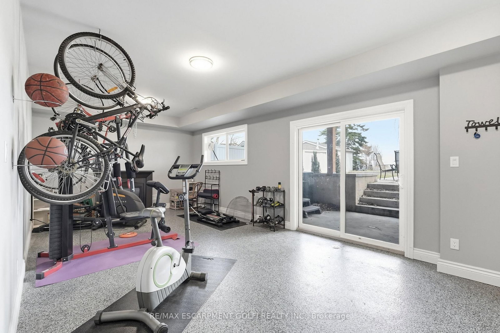 207 BEACH Boulevard • Hamilton, ON photo 35