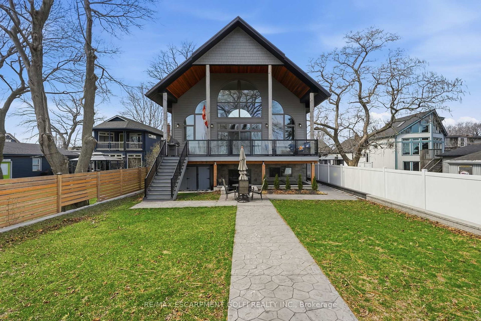 207 BEACH Boulevard • Hamilton, ON photo 40