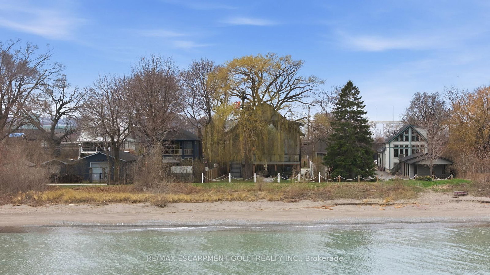 207 BEACH Boulevard • Hamilton, ON photo 44