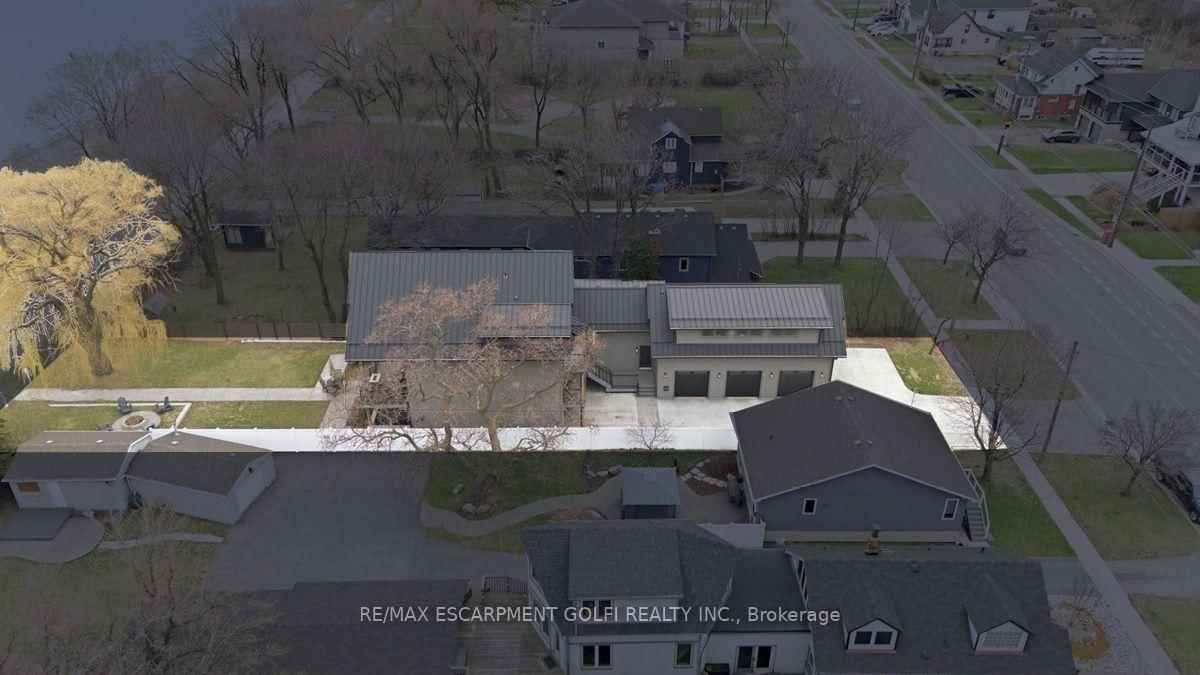207 BEACH Boulevard • Hamilton, ON photo 45