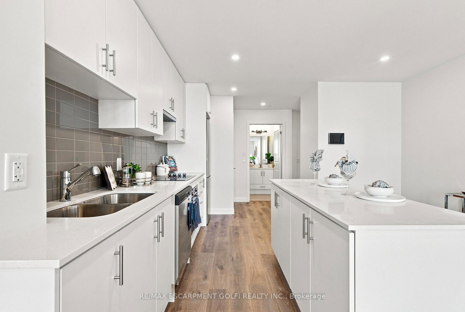 461 GREEN Road • #921 • Hamilton, ON photo 6