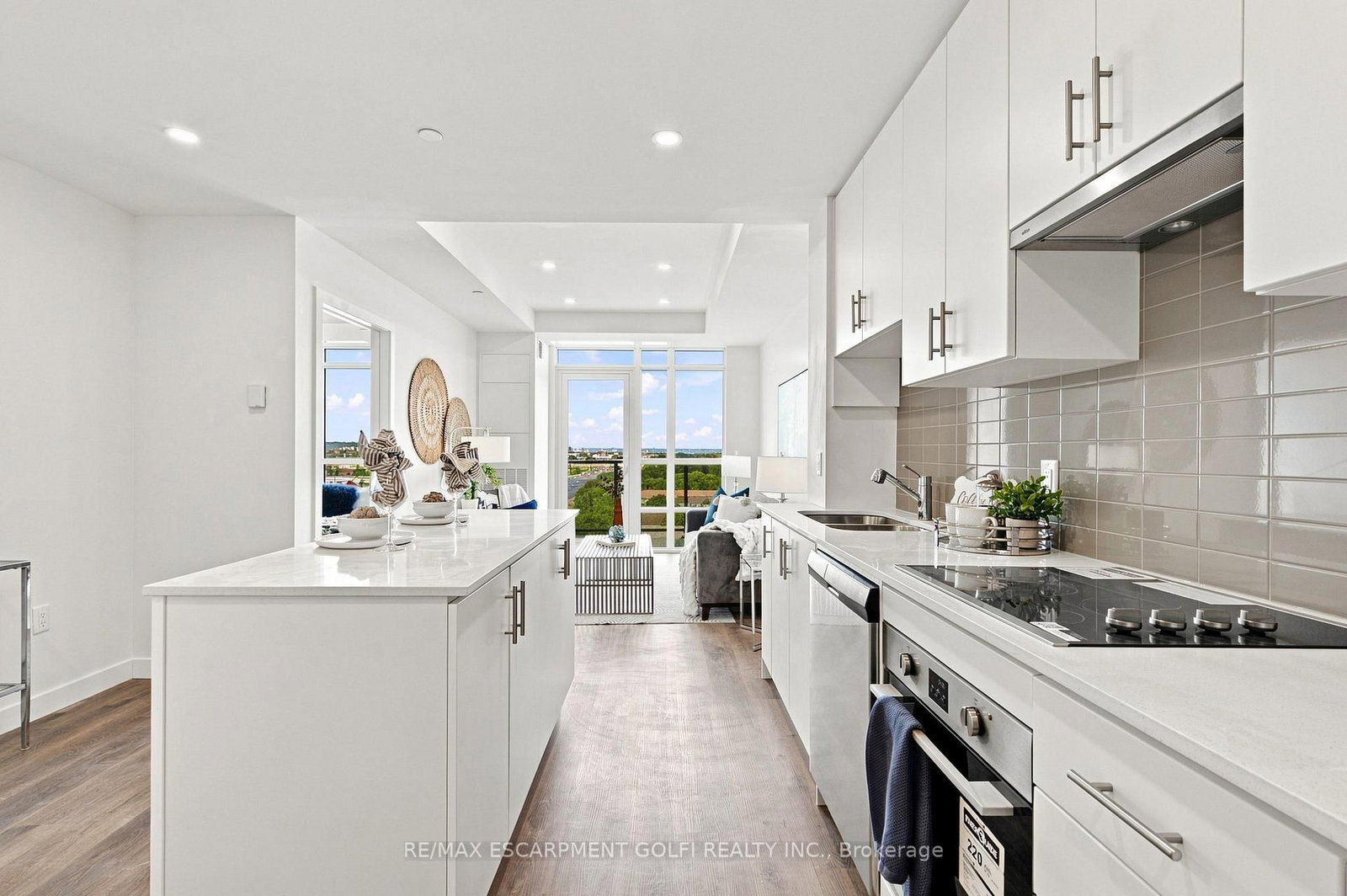 461 GREEN Road • #921 • Hamilton, ON photo 9