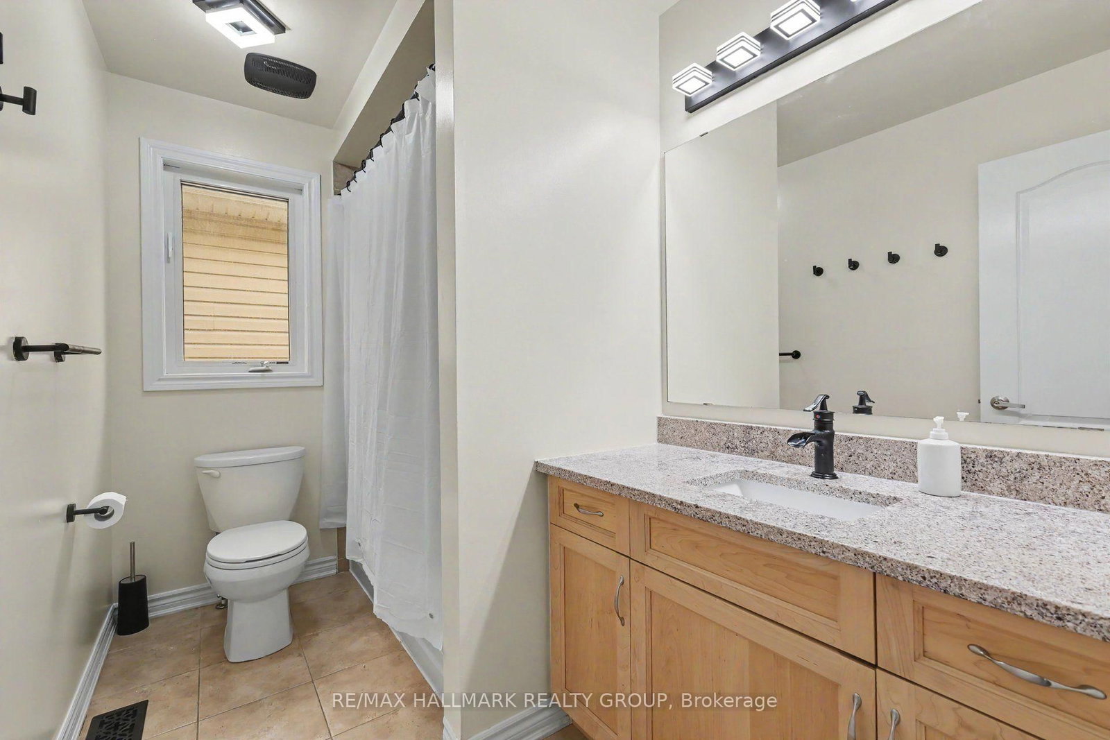 2486 River Mist Road • Nepean, ON photo 21