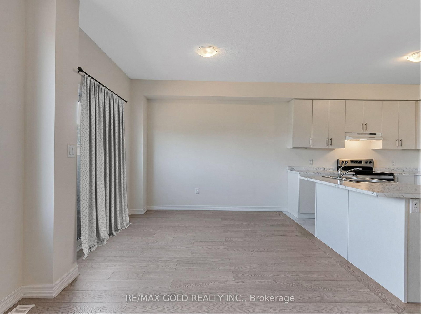 93 PINOT Crescent • Hamilton, ON photo 12