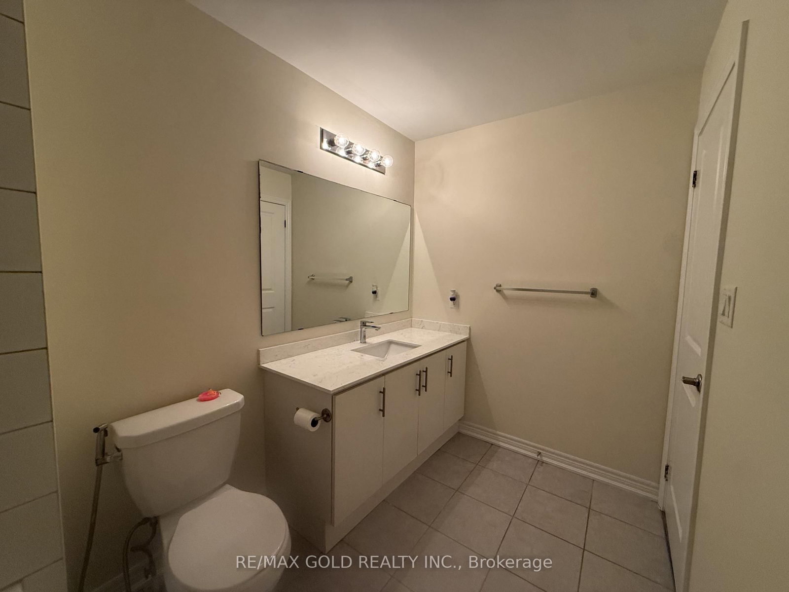 93 PINOT Crescent • Hamilton, ON photo 34