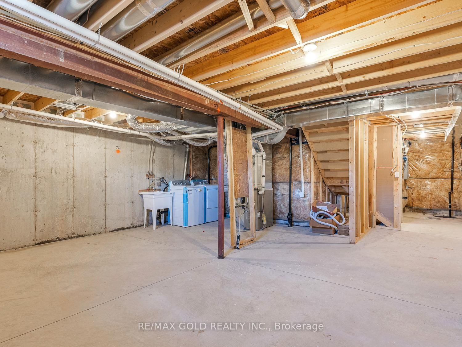 93 PINOT Crescent • Hamilton, ON photo 38