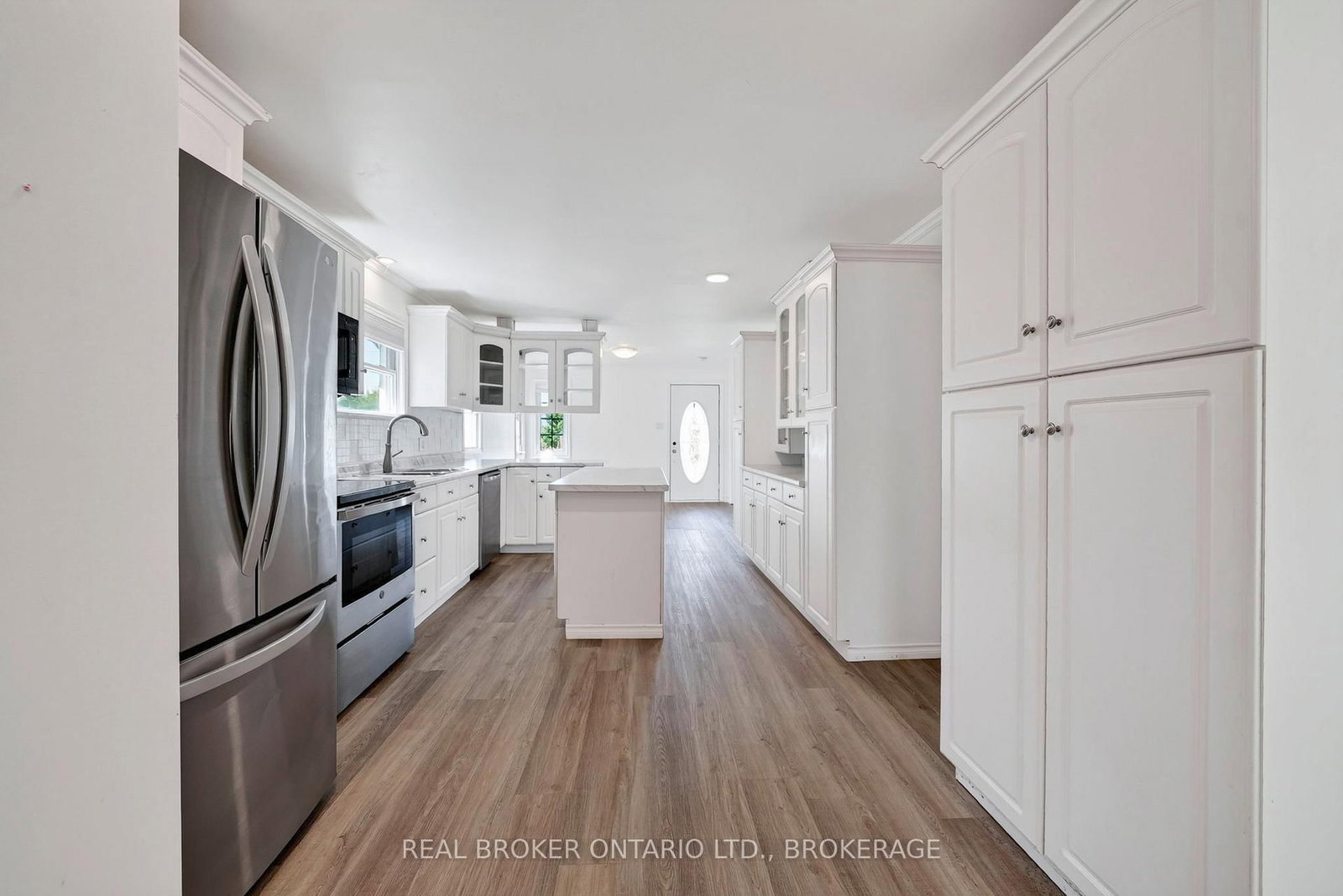 48 Bryden Avenue • Cornwall, ON photo 11